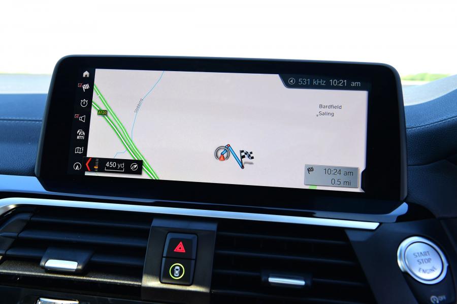 Детали интерьера Alpina XD3 Allrad (G01) 2018 года  (UK) (фото 6 из 24)